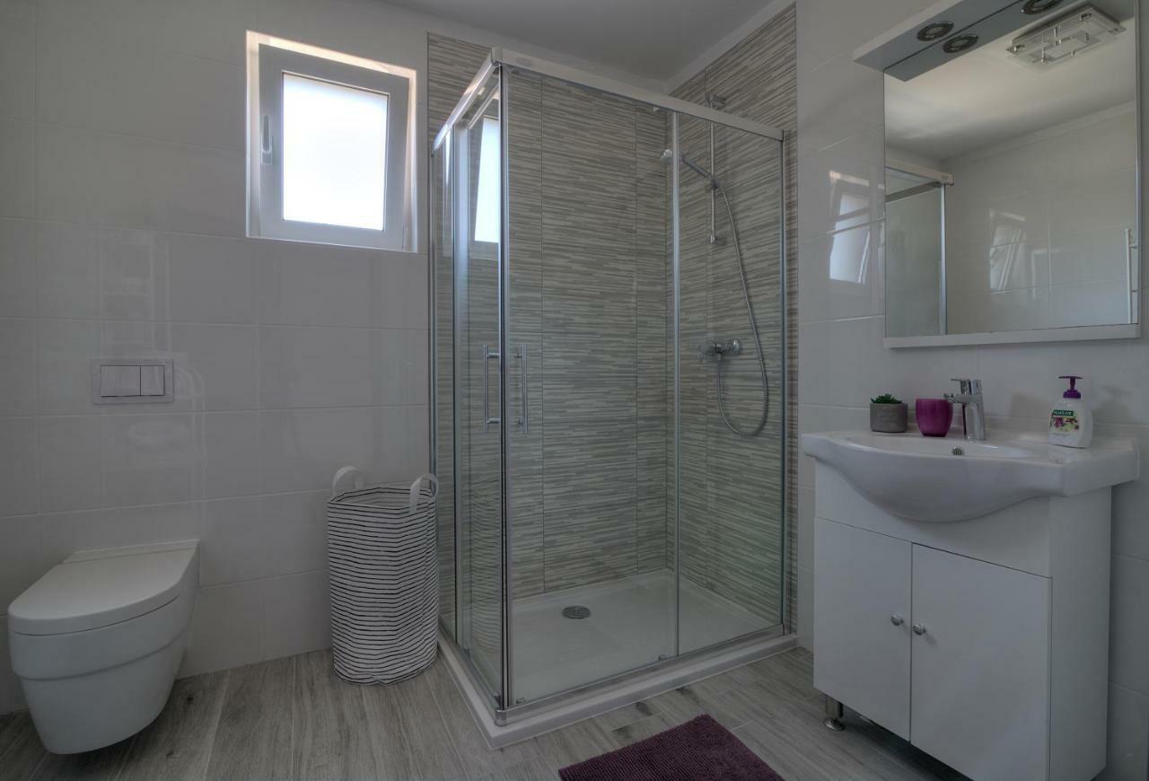 Apartment Franko セニ エクステリア 写真